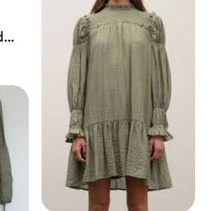 Moon River NWT Women's SZ M green Smocked Puffed Sleeve mini shift dress minimal